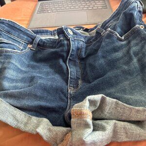 American Eagle boyfriend jeans (1)